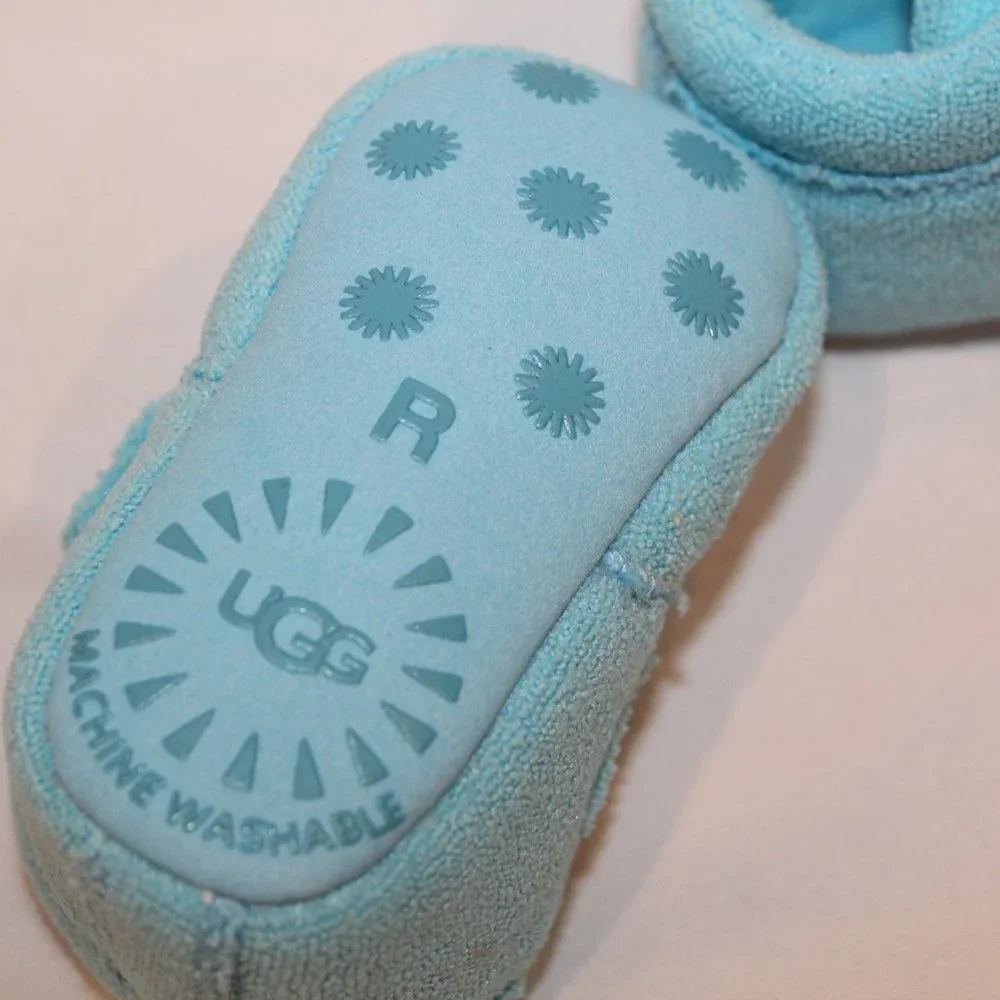 NIB UGG BOY'S GIRL''S BABY‎ INFANT BOOTIES SKY BLUE